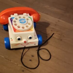 Fisher Price Mattel-Chatter Pull-Along Toy Phone with Blue Wheels -Vintage 2009